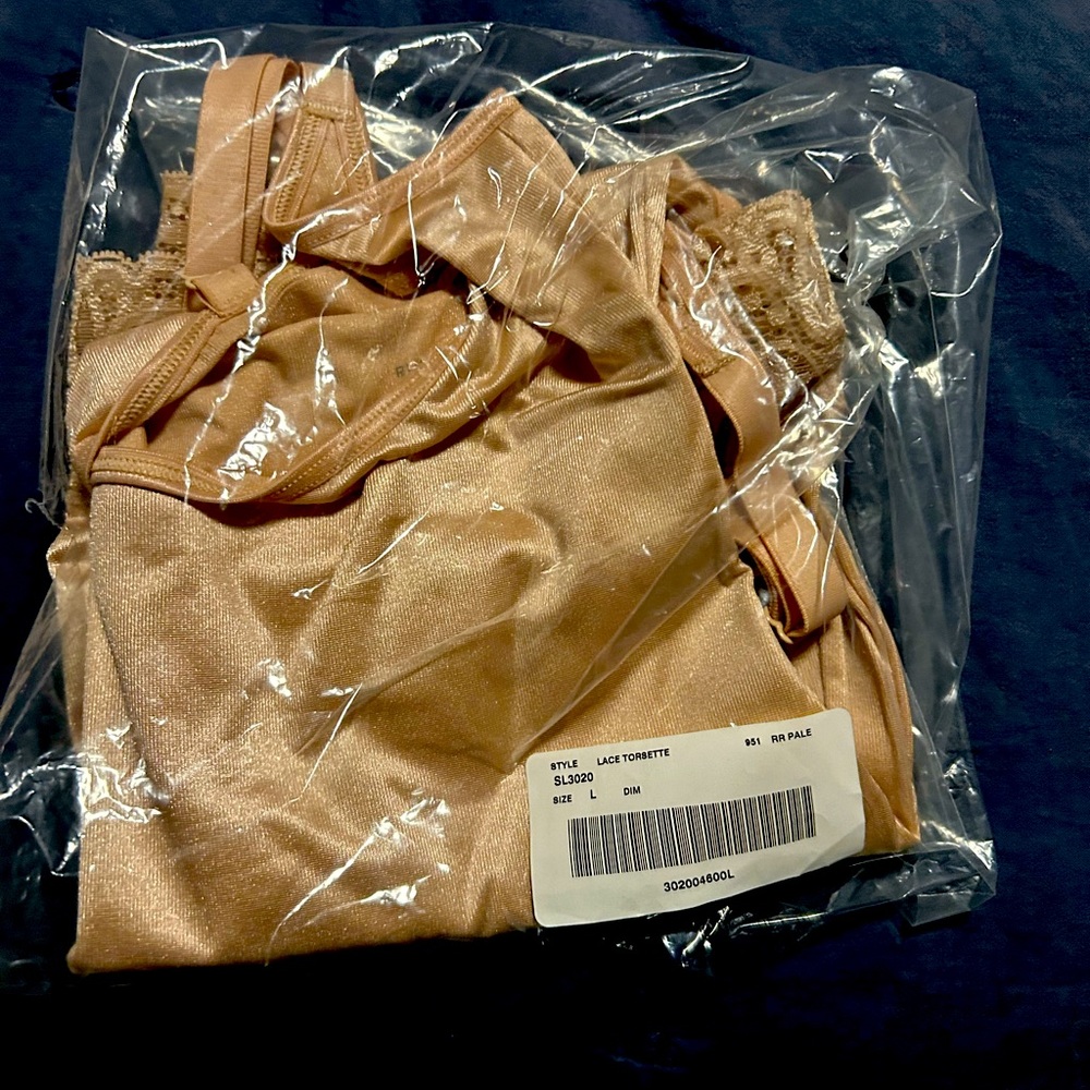 Ruby Ribbon torsette.